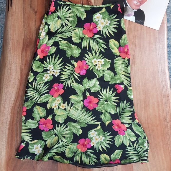 🌏 Lauren Ralph Lauren 100% Silk Floral Maxi Skirt - Size 6P - Picture 3 of 7